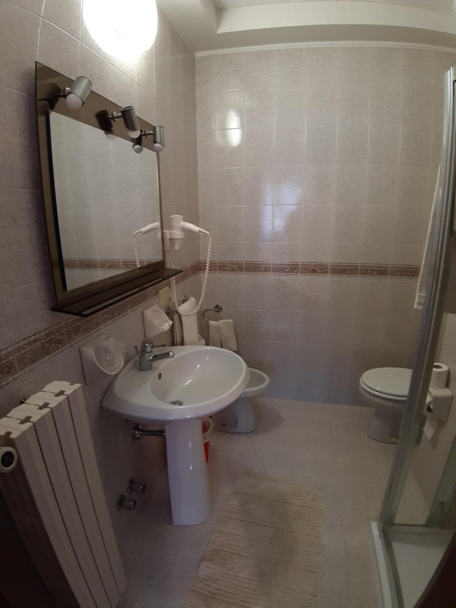 Hotel Ristorante Centrale Vestone 部屋 写真