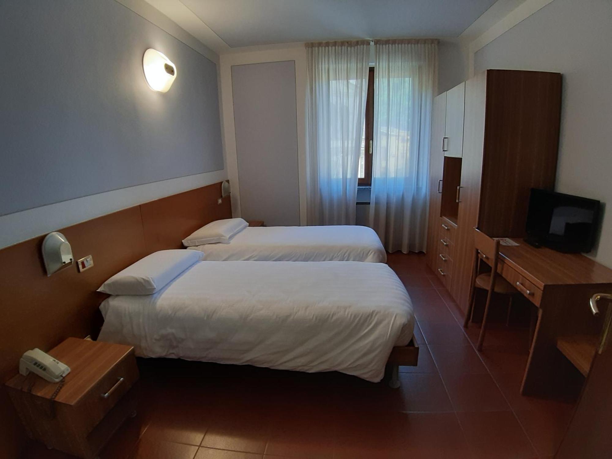 Hotel Ristorante Centrale Vestone 部屋 写真